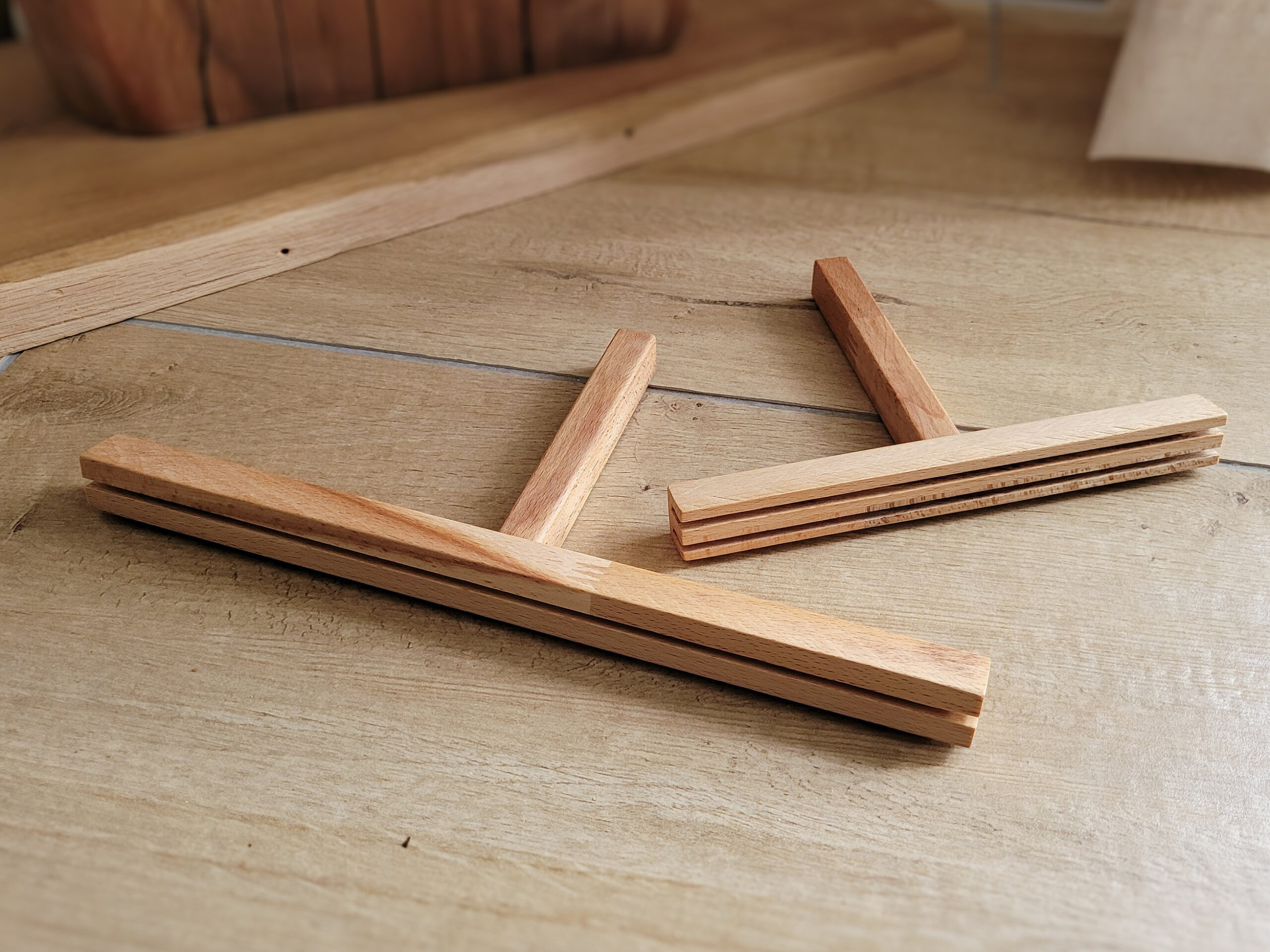 Spielkartenhalter aus Holz | Ideal für Kinder, Senioren & Familien – Bild 6